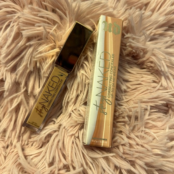 Urban Decay Stay Naked Correcting Concealer 24-HR Wear Light Medium - Picture 1 of 5